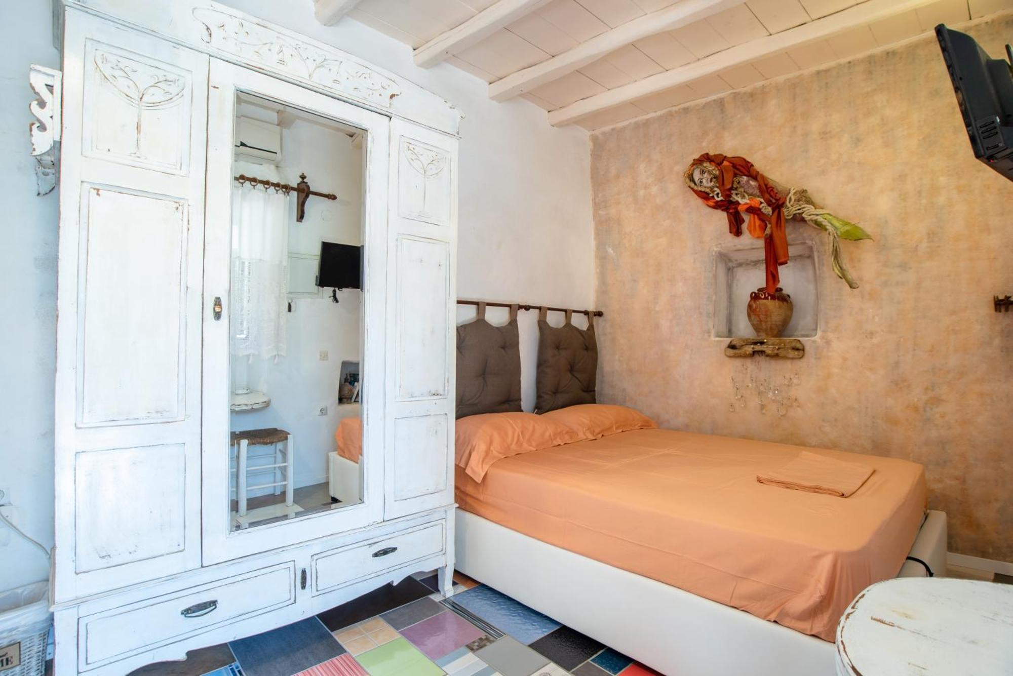 Anthippi (Adults Only) Aparthotel Parikia  Exterior photo